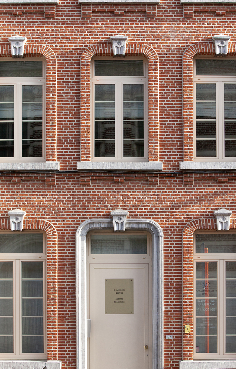 Voorgevel Oogartsenpraktijk Hasselt